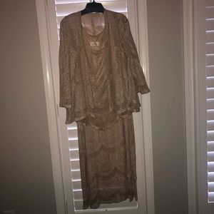 Stunning 3 piece Damianou gold lace dress 2X